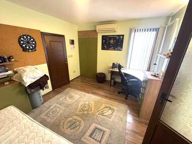 Verkauf - Wohnung in Wazrajdane,  Burgas