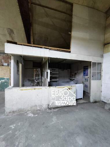 Vânzare - O clădire întreagă în Industrialna Zona-iztok,  Stara Zagora