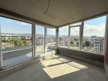 For sale - Apartment in Kolhozen pazar,  Varna