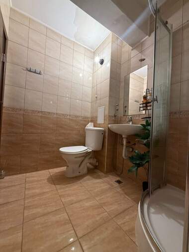 Închiriere - Apartament în Văzrajdane,  Burgas