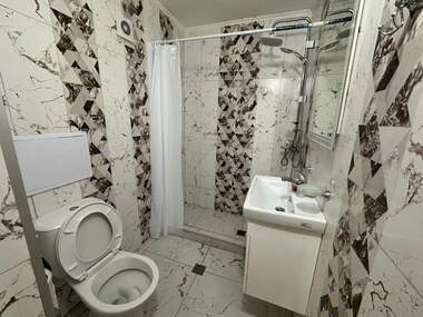 Închiriere - Apartament în Văzrajdane,  Burgas