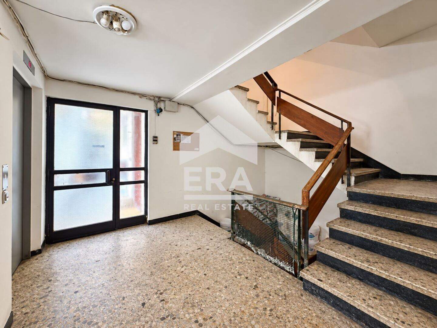 Vierzimmer Wohnung in Lagera, Sofia – Foto 9