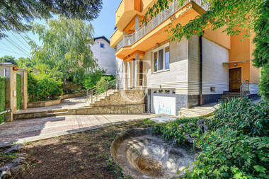 Închiriere - Casă în Simeonovo,  Sofia