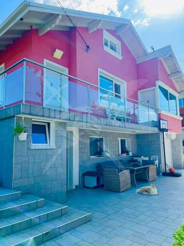 For sale - House in Bankia,  Sofia