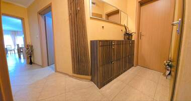 Miete - Wohnung in Izgrew,  Burgas