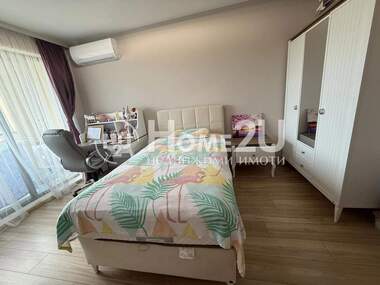 Vânzare - Apartament în Sfinții Constantin și Elena,  Varna