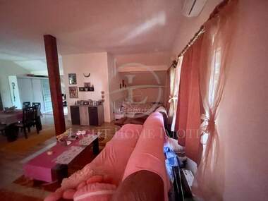 For sale - Apartment in Kiuchuk Parij,  Plovdiv