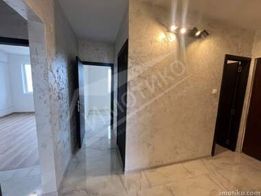 Продажба - Апартамент в Младост-2,  София