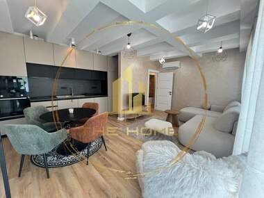 Închiriere - Apartament în Sea Garden,  Varna