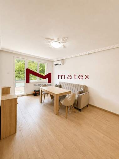 For sale - Apartment in Liatno kino Trakia,  Varna