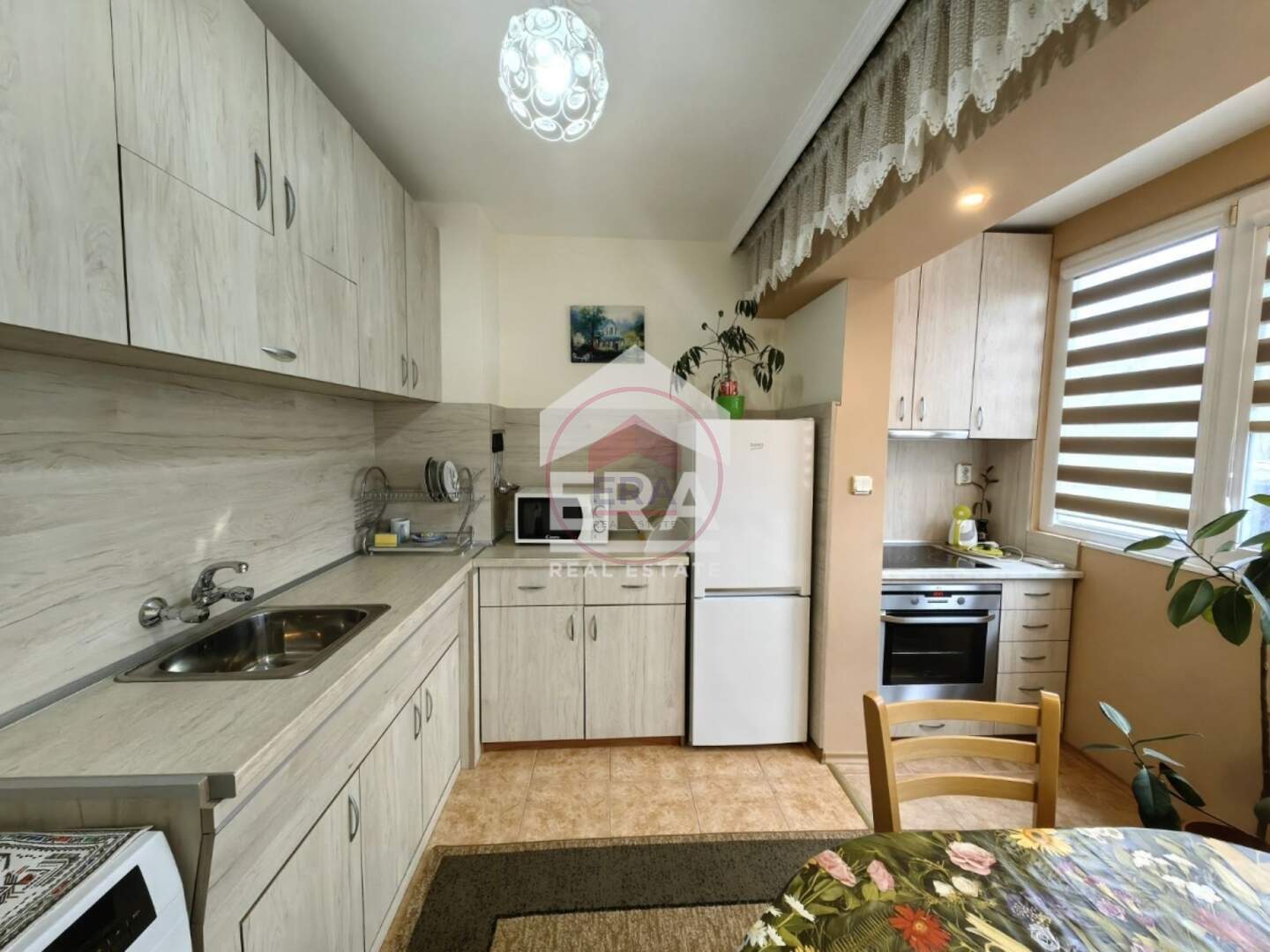 Тристаен Апартамент в Дружба 1, Русе – снимка 4
