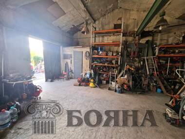 Наем - Складово помещение/Промишлено помещение/Склад в Център,  Русе