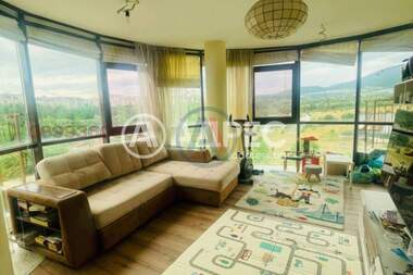 Vânzare - Apartament în Dărvenița,  Sofia