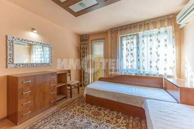 Продажба - Апартамент в Гранд Мол,  Варна