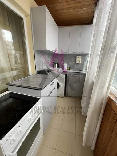 Închiriere - Apartament în Center,  Varna
