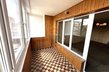 For sale - Apartment in Charodeyka - Iug,  Ruse