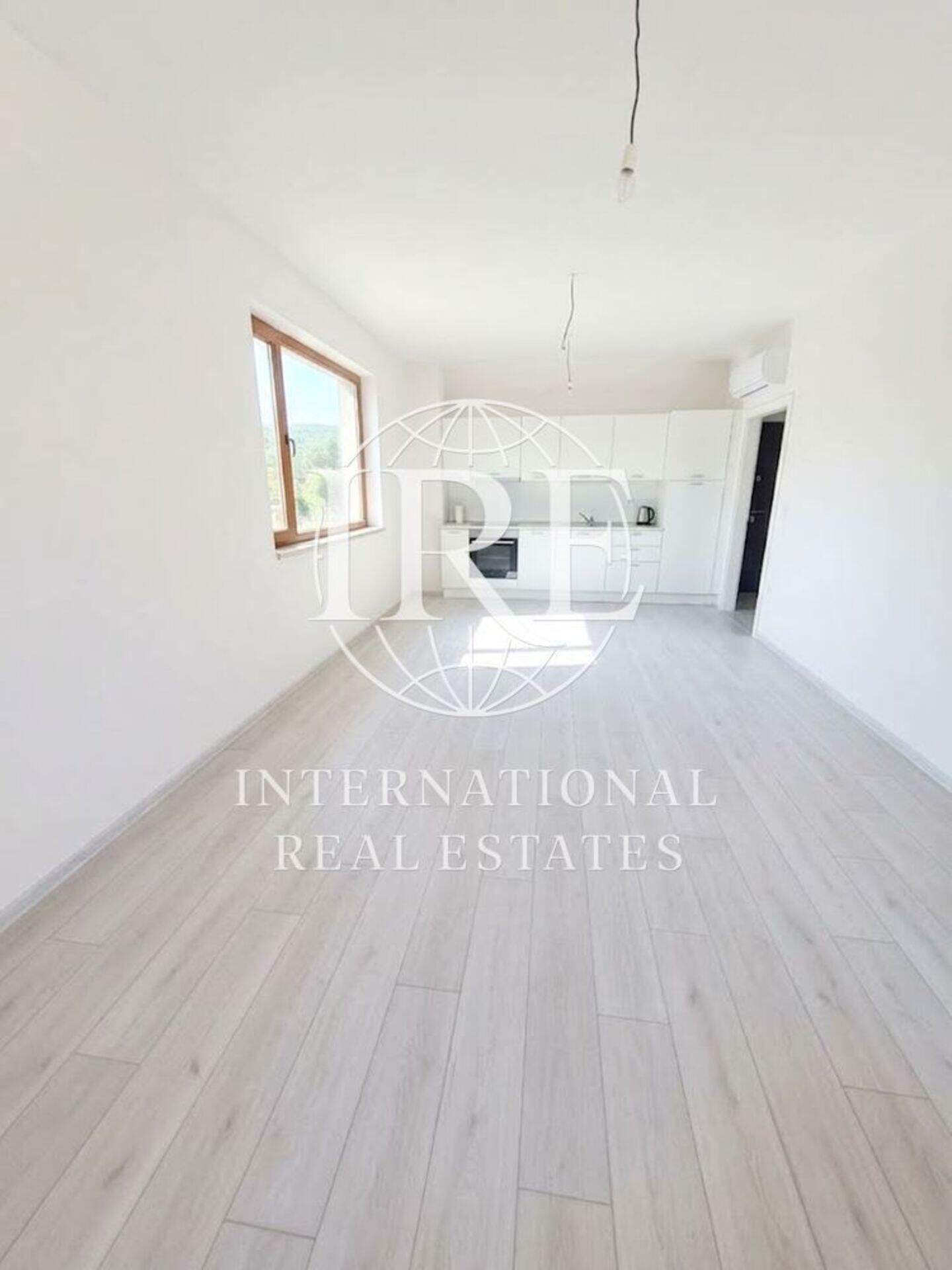 2 bedroom Apartment in Alen mak, Varna – photo 2