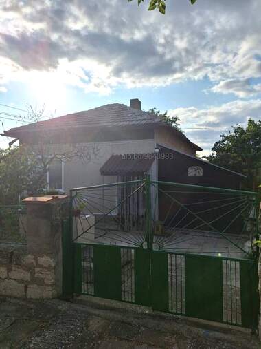Vânzare - Casă în Kardam,  Dobrice