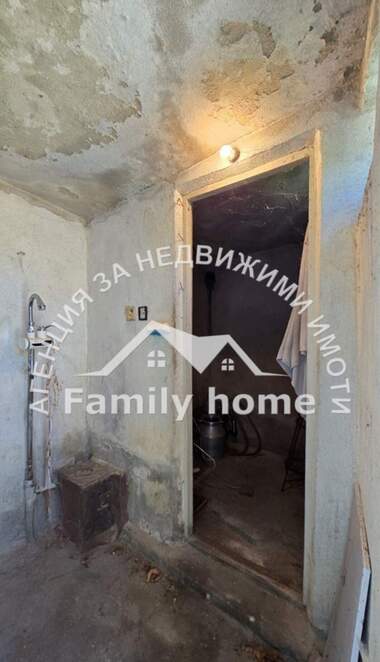 Продажба - Къща в Метличина,  Варна