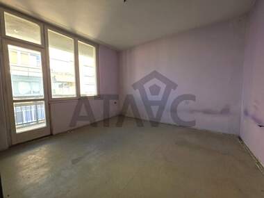 Verkauf - Wohnung in Üjen,  Plowdiw