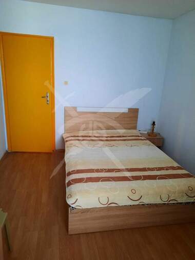For rent - Apartment in Kolhozen pazar,  Varna