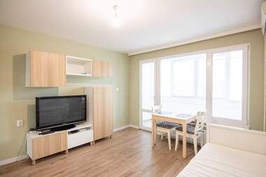 Продажба - Апартамент в Сухата река,  София