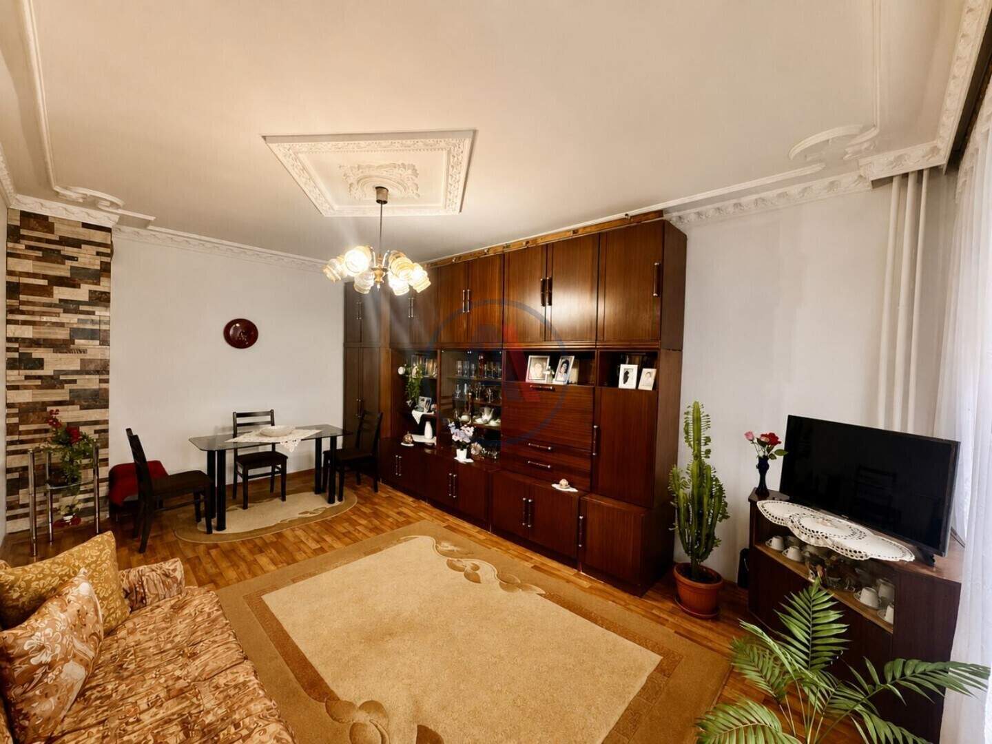 Cu trei camere Apartament în Boian Bălgaranov 1, Șumen – fotografia 3