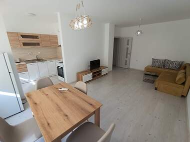 Miete - Wohnung in Izgrew,  Burgas