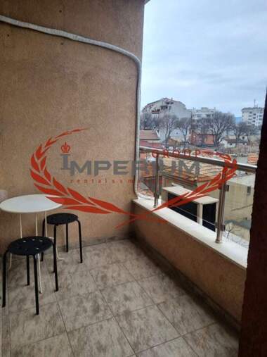 Închiriere - Apartament în Kolhozen pazar,  Varna