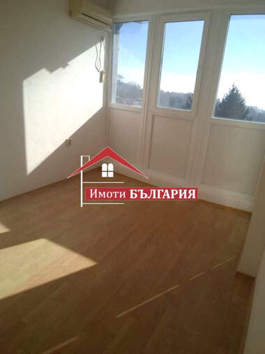Vânzare - Apartament în Balceik,  Dobrice