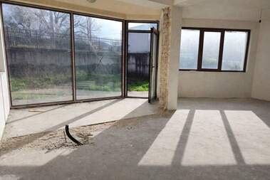 Продажба - Къща в Запад-2,  Търговище
