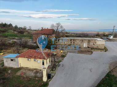Vânzare - Spațiu industrial în Gorna Oriahovița,  Veliko Tărnovo