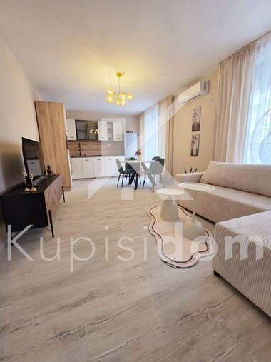 Продажба - Апартамент в Железник-център,  Стара Загора