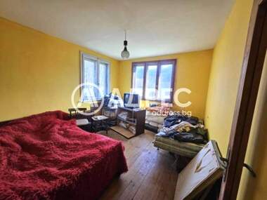 For sale - House in Govedarci,  Sofia Oblast