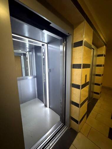 Închiriere - Apartament în Zornița,  Burgas