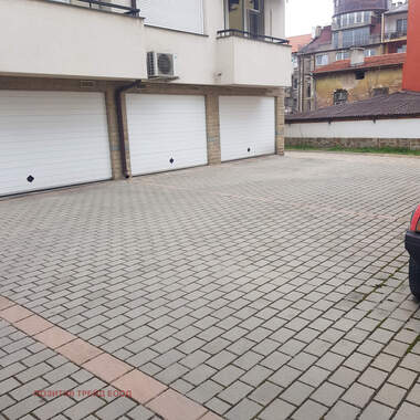 Verkauf - Garage in Dupniza,  Küstendil