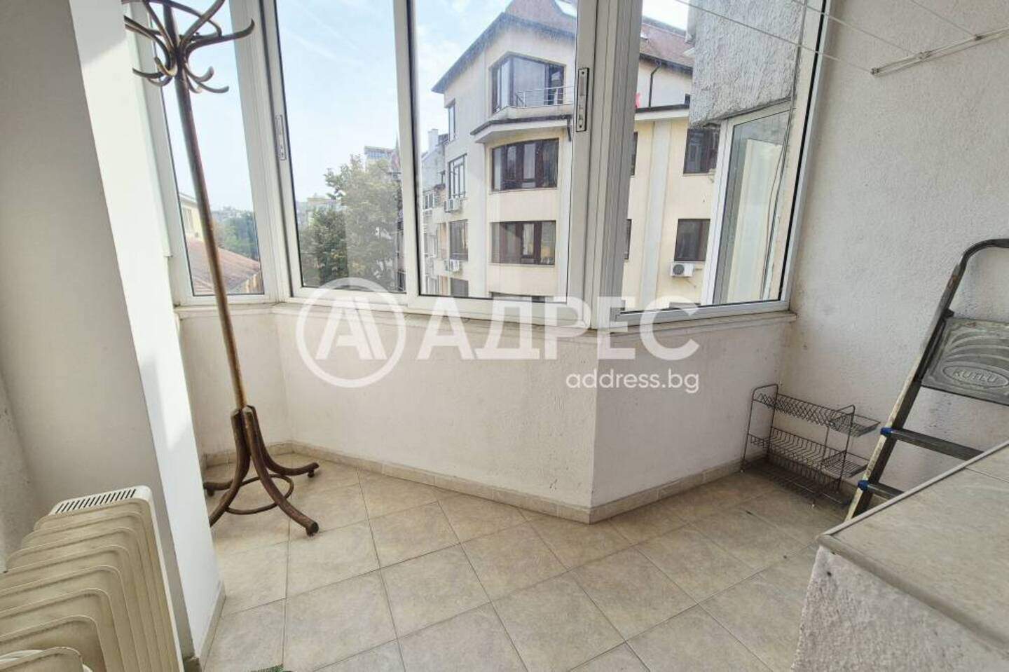 Cu trei camere Apartament în HEI, Varna – fotografia 9