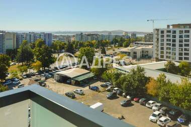 Продажба - Апартамент в Мадика,  Бургас