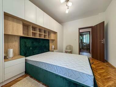 Miete - Wohnung in Zentar,  Burgas