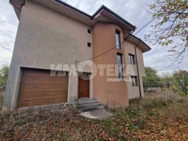 For sale - House in Voluiak,  Sofia