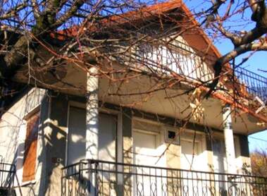 For sale - House in Izhod Ruse - Sofia,  Ruse