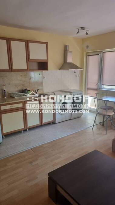 Vânzare - Apartament în Kărșiaka,  Plovdiv