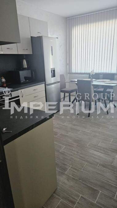 For rent - Apartment in Kolhozen pazar,  Varna