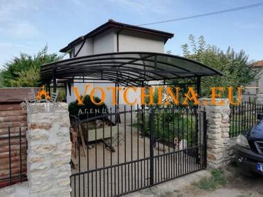 Vânzare - Casă în Balcic,  Dobrice