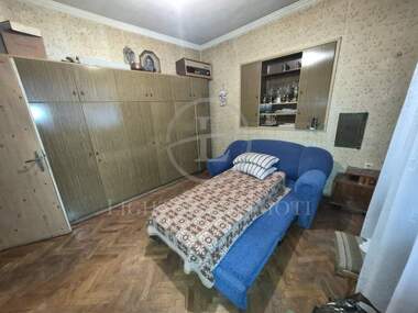 Продажба - Етаж от къща в Център,  Пловдив