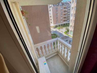 Închiriere - Apartament în Zornița,  Burgas
