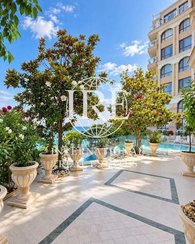 For sale - Apartment in Alen mak,  Varna
