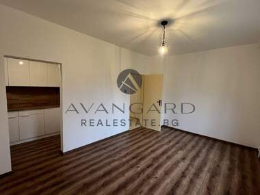 For sale - Apartment in Kiuchuk Parij,  Plovdiv