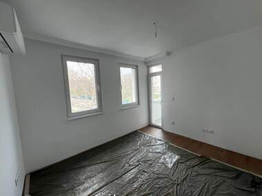 Продажа - Квартира в Спортна зала,  Варна