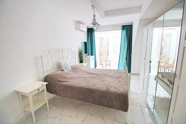 Miete - Wohnung in Zentar,  Burgas